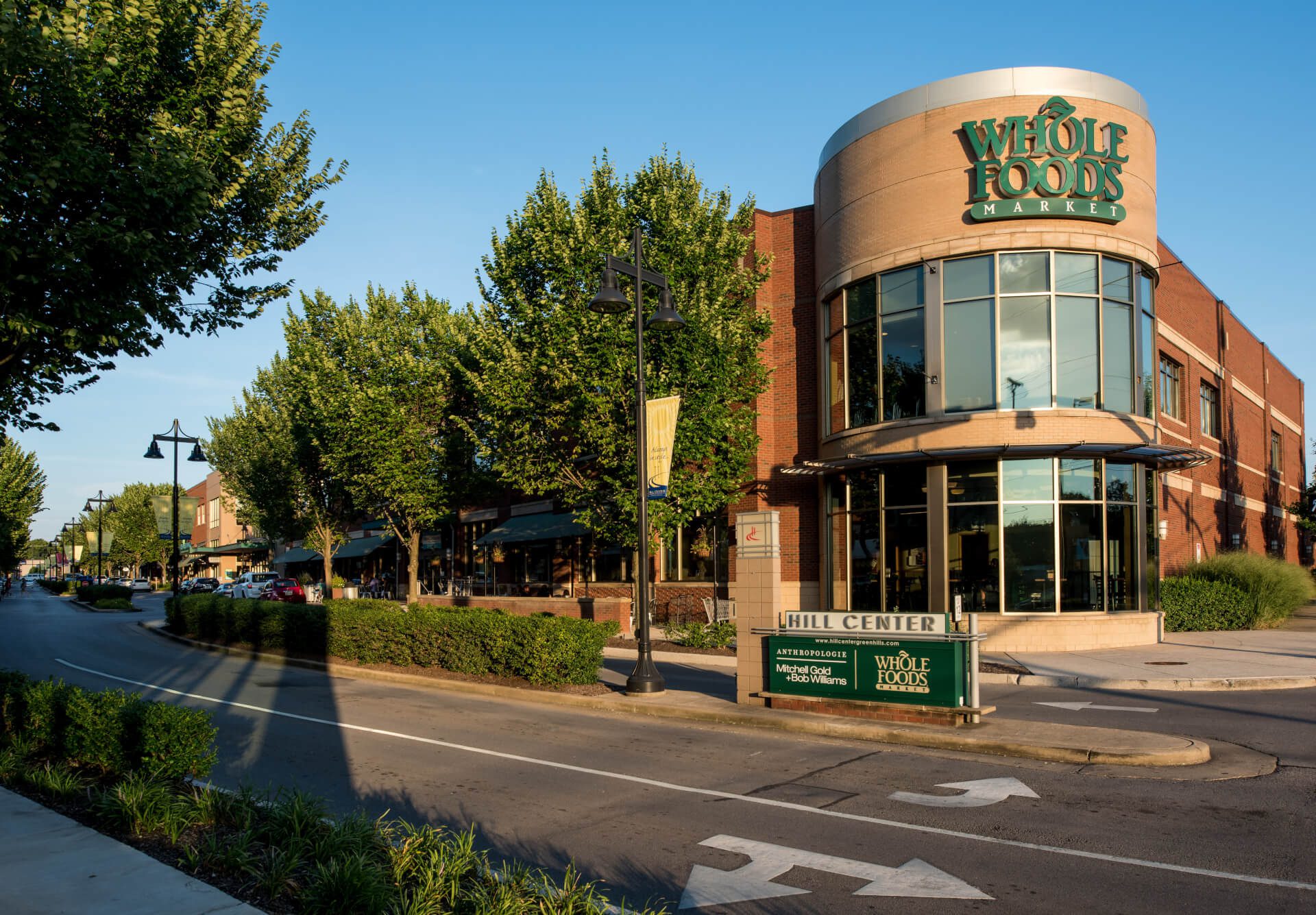 The Mall at Green Hills is one of the best places to shop in Nashville